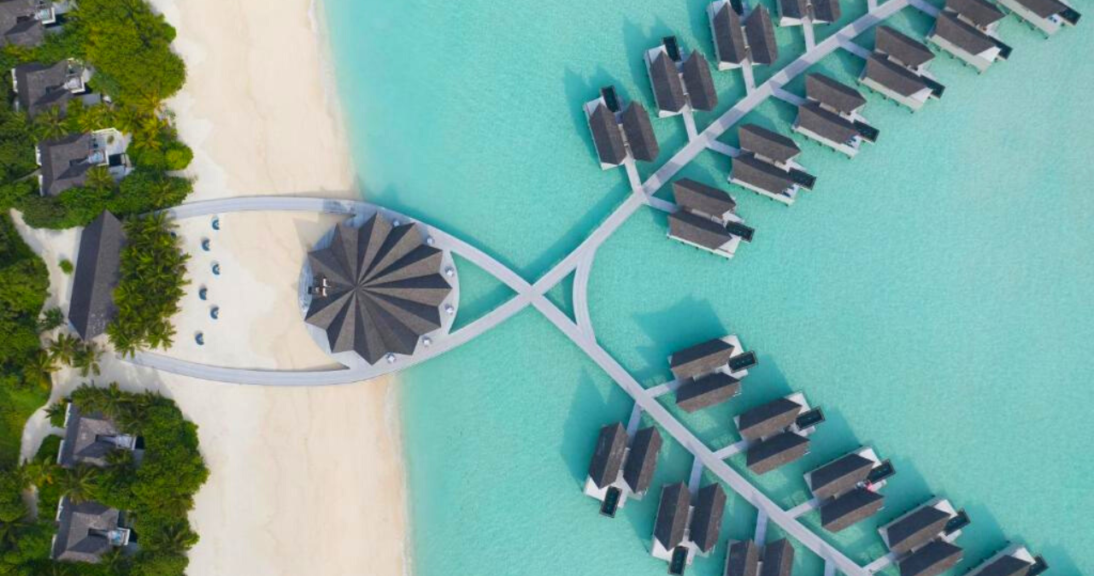 Hotel nas Ilhas Maldivas - Movenpick Resort Kuredhivaru Maldives